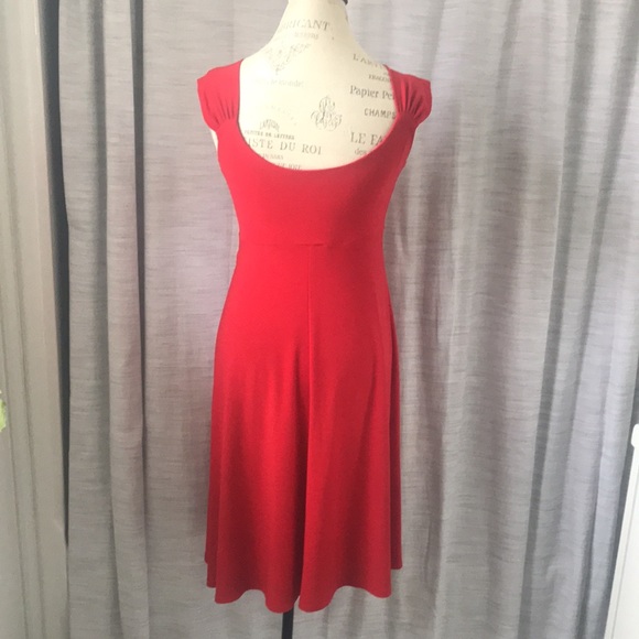 3/$30 Tiana B. Gorgeous Red Dress - Picture 3 of 6